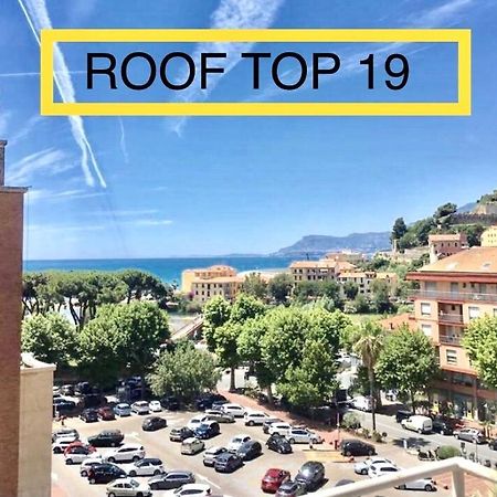 Roof Top 19 Ventimiglia Buitenkant foto